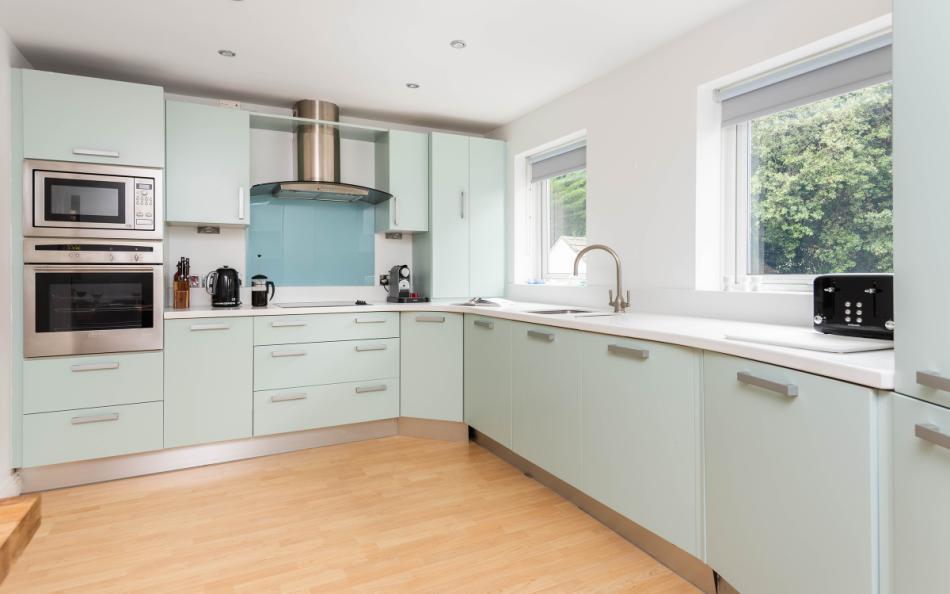 Fully fitted kitchen at 4 Red Sails