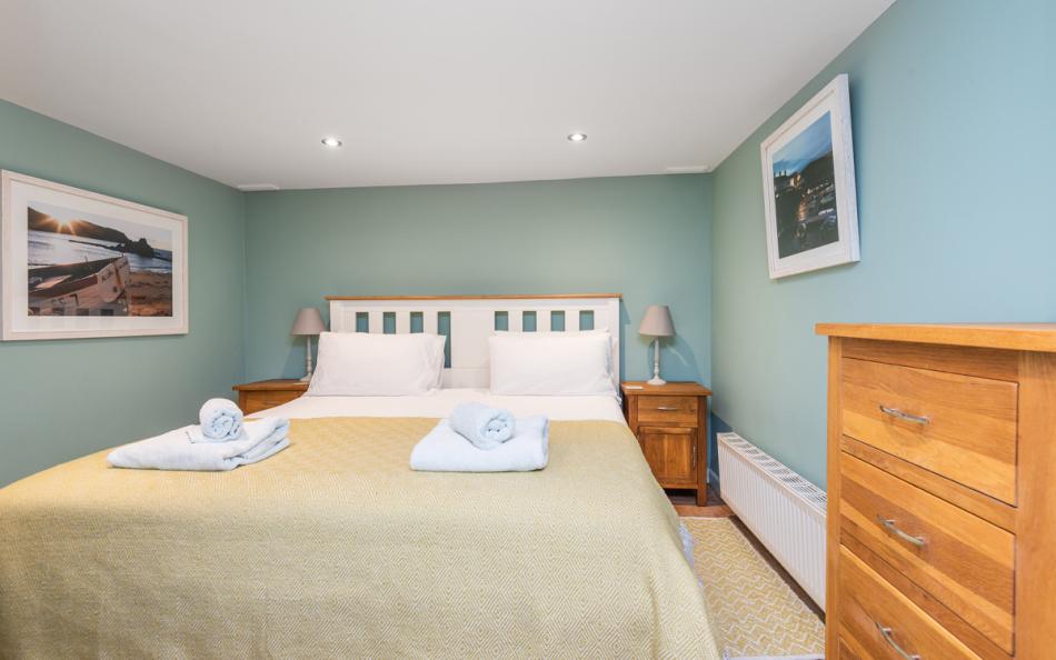 Bedroom 2 at 1 Kings Cottages