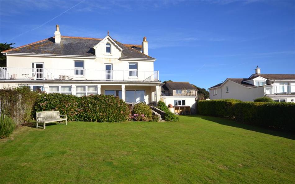 exterior at South Riding in Thurlestone