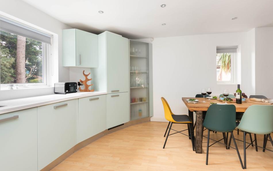 Spacious kitchen diner at 4 Red Sails