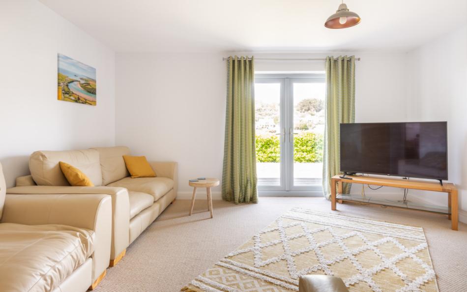 the living room at Wavelet 
