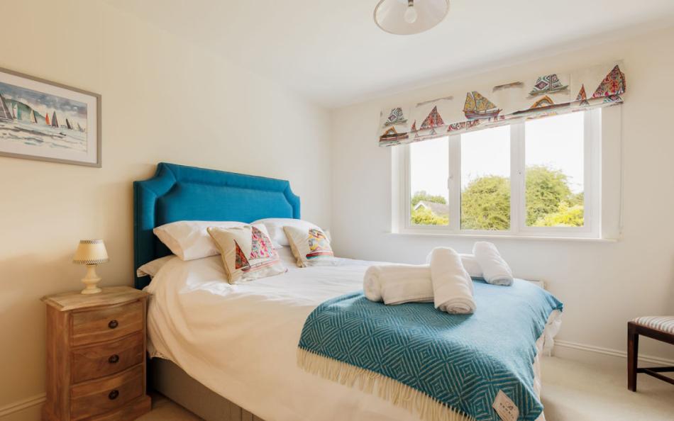 Double room at Lee Shore 