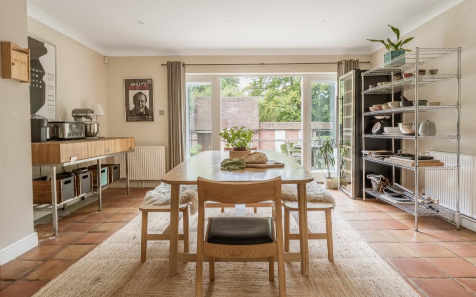 Dinning room at Dell Cottage