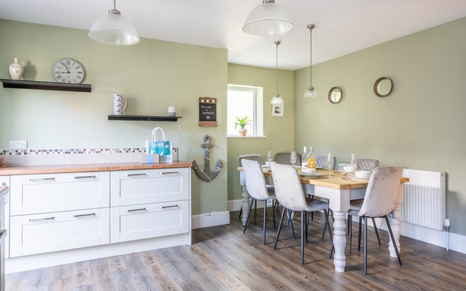 Kitchen dining area at Ammonite