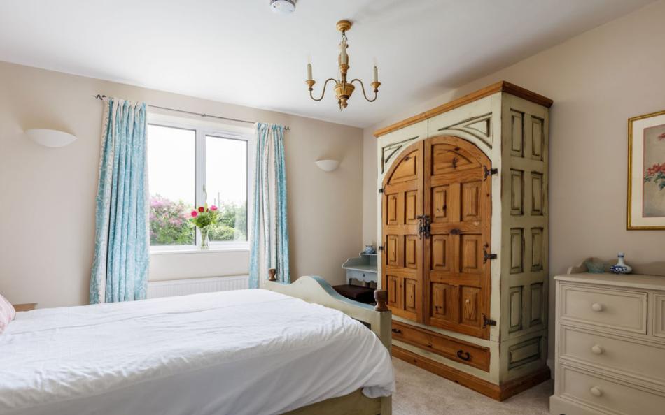 double bedroom wardrobes at Old Farm Cottage