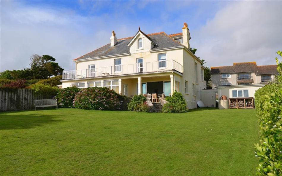 garden at South Riding in Thurlestone