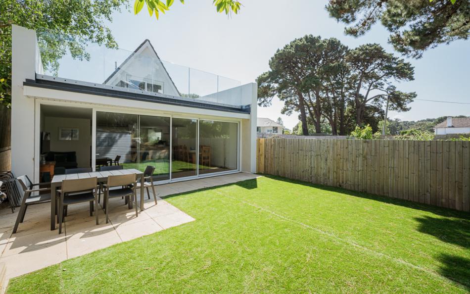 Fiddlers holiday home in Sandbanks, sleeps 8 people near Poole