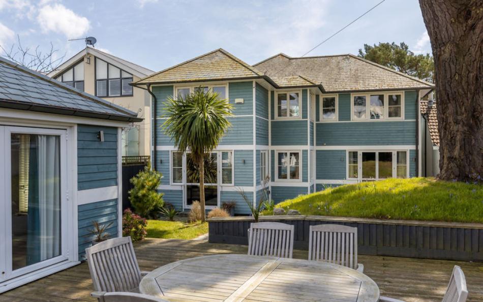 Grasmere Beach House in Sandbanks, sleeps 8 people