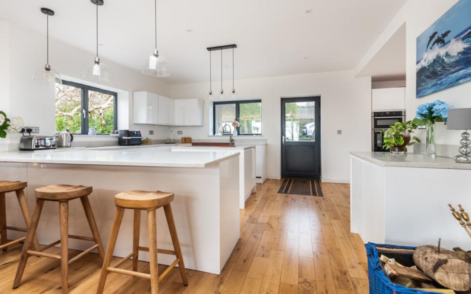 kitchen with breakfast bar at Sea Haven House