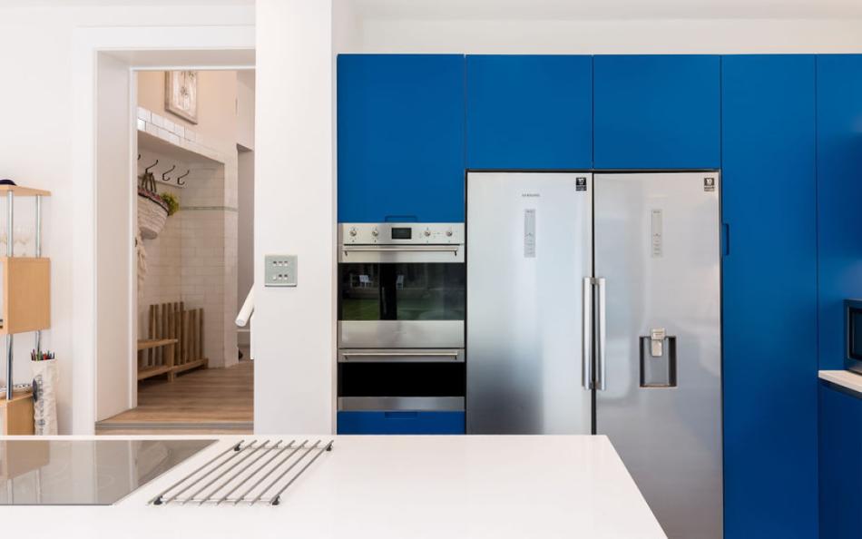 modern kitchen at 21W sandbanks