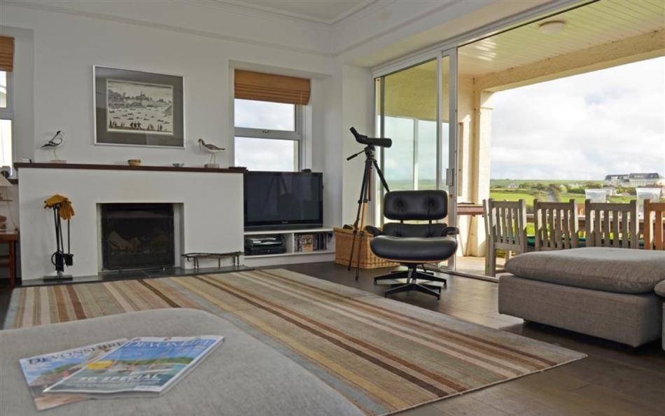 comfortable living at South Riding in Thurlestone