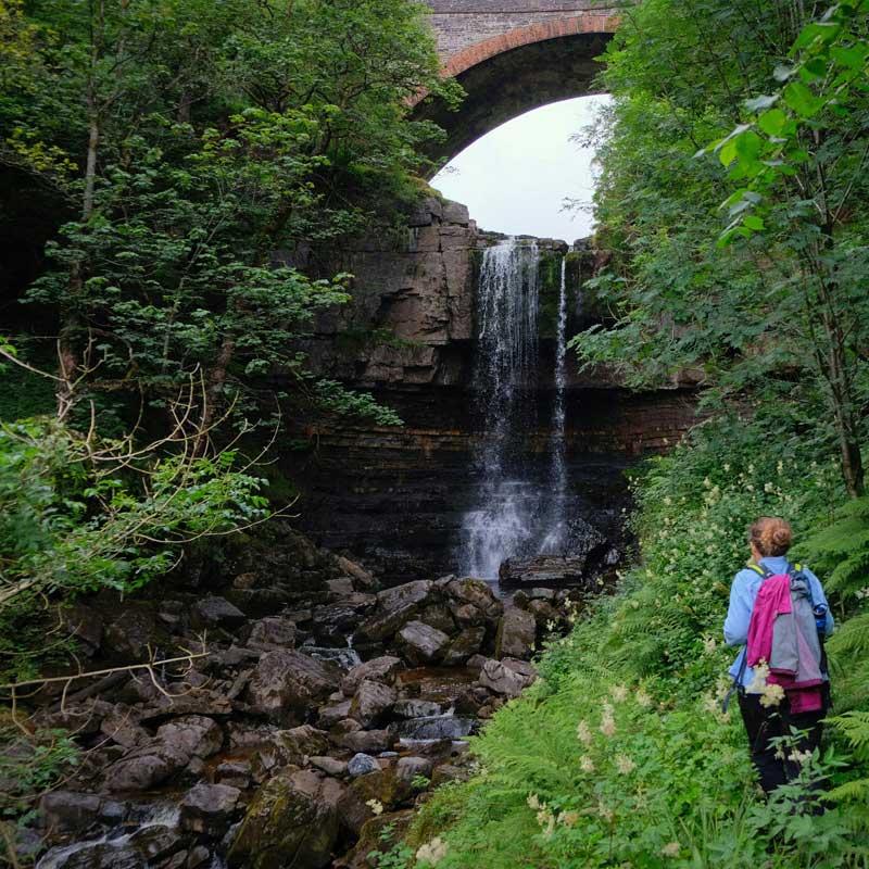 Find Large Cottages in Alston that Sleeps 8 or More