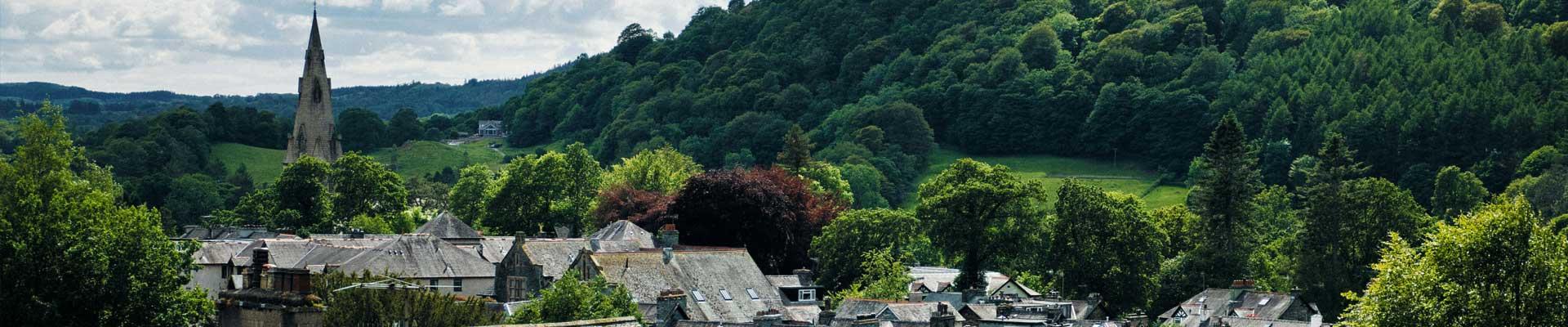 Large holiday cottages available in Ambleside, Cumbria close to beautiful lakes & breathtaking woodland walks