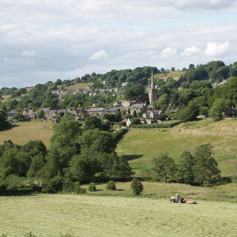Find Large Cottages in Ashover that Sleeps 8 or More