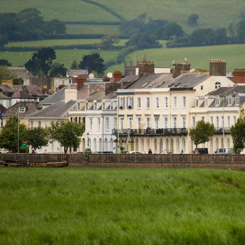 Find Large Cottages in Barnstaple that Sleeps 8 or More