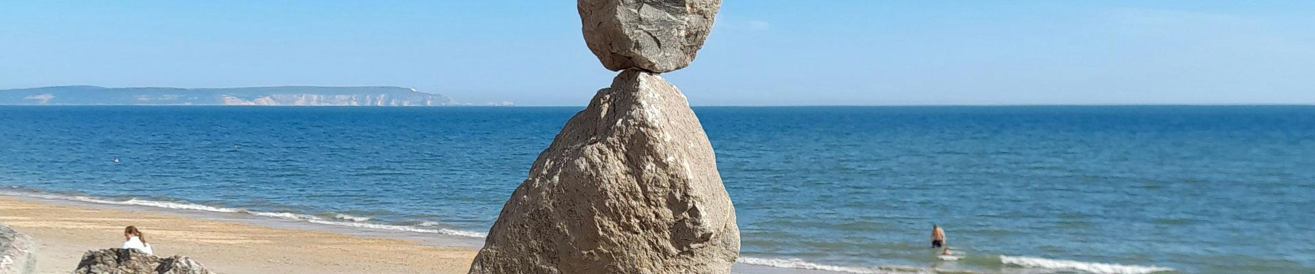 Large holiday cottages available in Barton On Sea, Hampshire suitable for families and group bookings who enjoy spending time in a quiet seaside town
