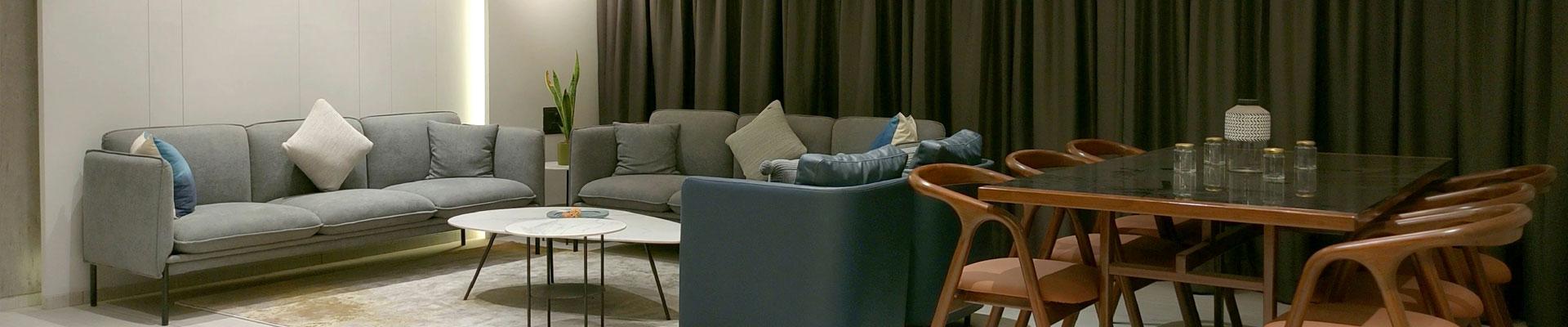 Large holiday cottages available near Battisborough-Cross, Devon and suitable for families and group bookings who enjoy spending days at the coast, surfing and coastal walks before heading back to large spacious living areas