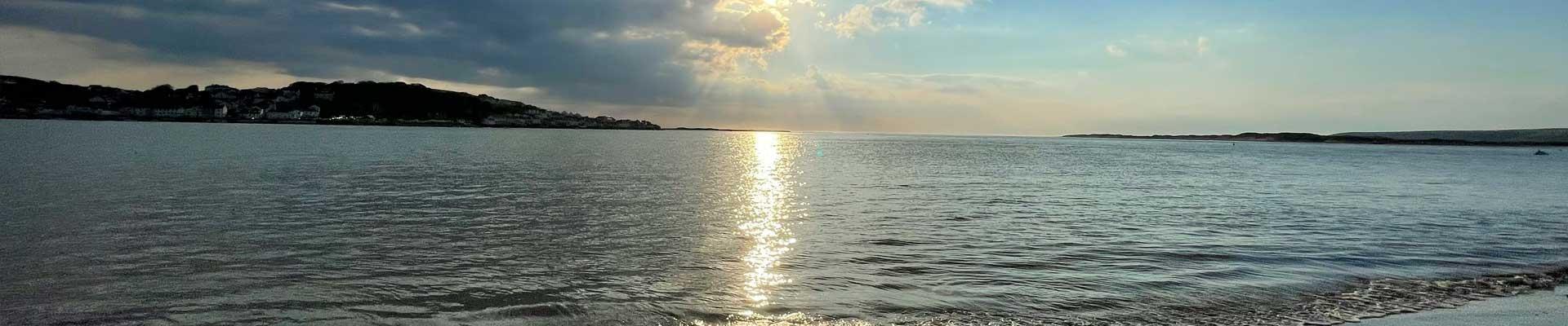 Large holiday cottages available near Bideford, Devon and suitable for families and group bookings who enjoy exploring historic port towns, spending days at the coast, surfing and coastal walks