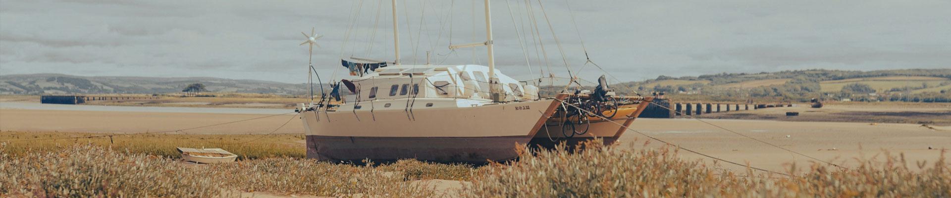 Large holiday cottages available in Braunton, Devon and suitable for families and group bookings who enjoy spending days exploring sand dunes, vibrant villages and surfing