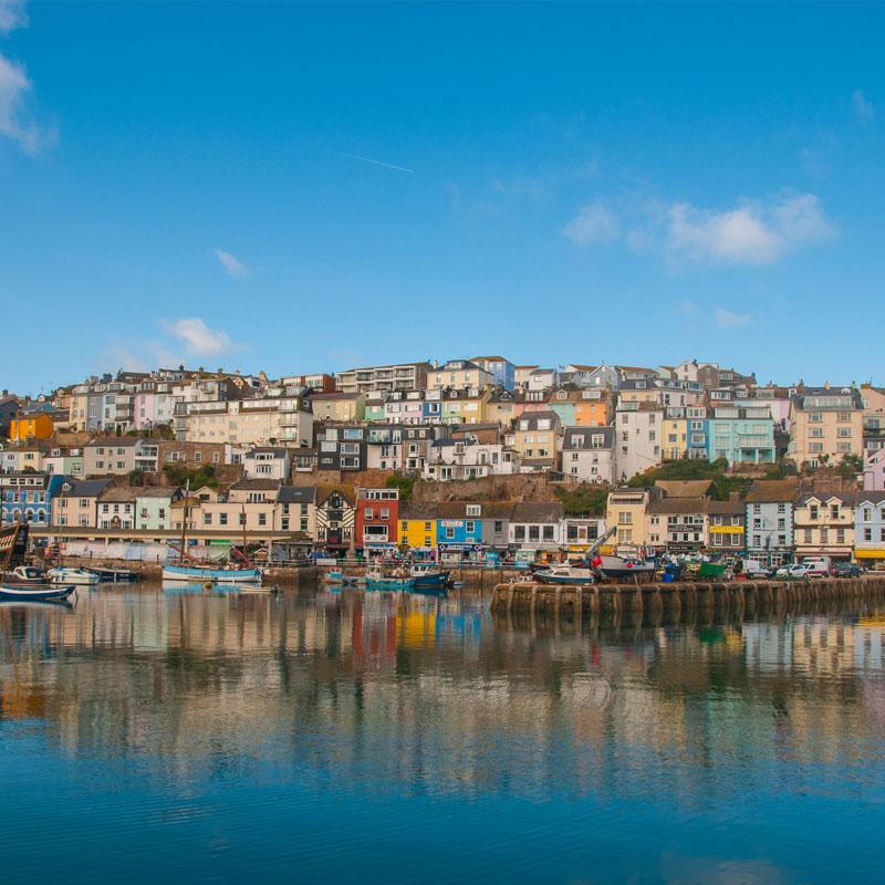 Find Large Cottages in Brixham that Sleeps 8 or More