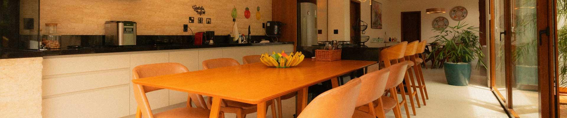 Large holiday cottages available in  Buckingham, Buckinghamshire with spacious living accommodation which are suitable for families and group bookings