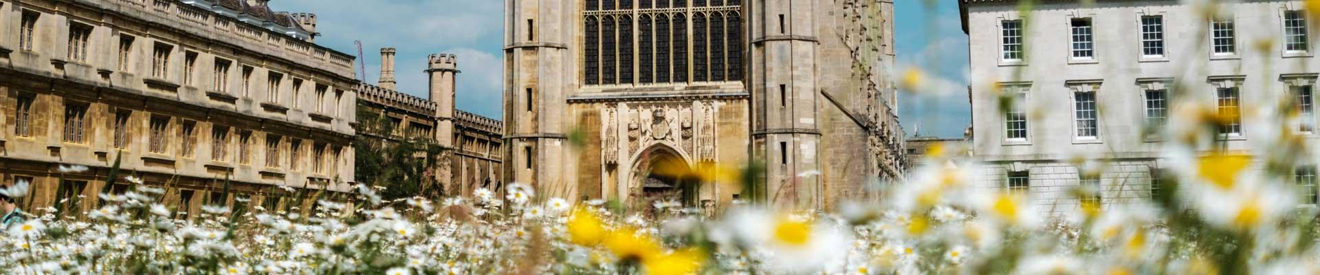 Large holiday cottages available in Cambridgeshire with spacious living accommodation which are suitable for families and group bookings