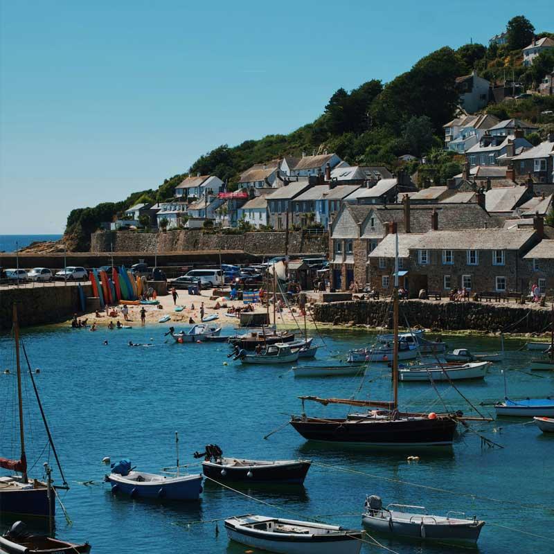 Find Large Cottages in Cawsand that Sleeps 8 or More