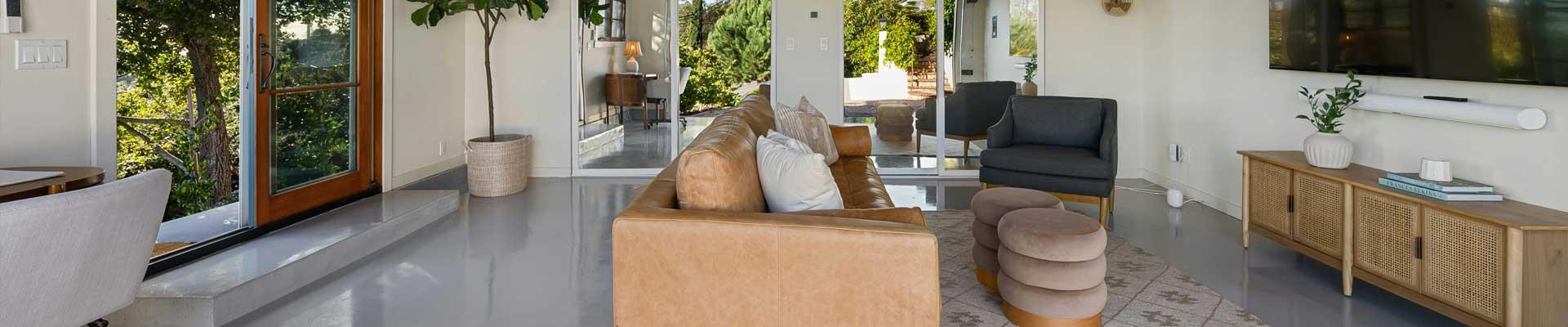 Large holiday cottages available in Chagford, Devon and suitable for families and group bookings who enjoy spending days exploring the Dartmoor National Park before returning to spacious and relaxing living areas with incredible facilities