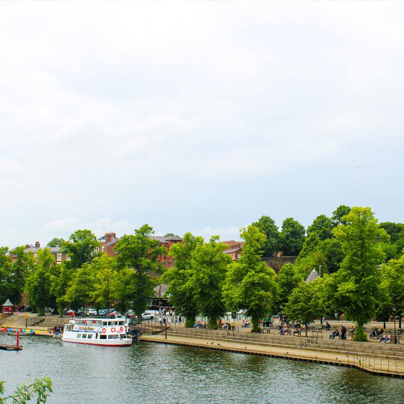 Find Large Cottages in Chester that Sleeps 8 or More