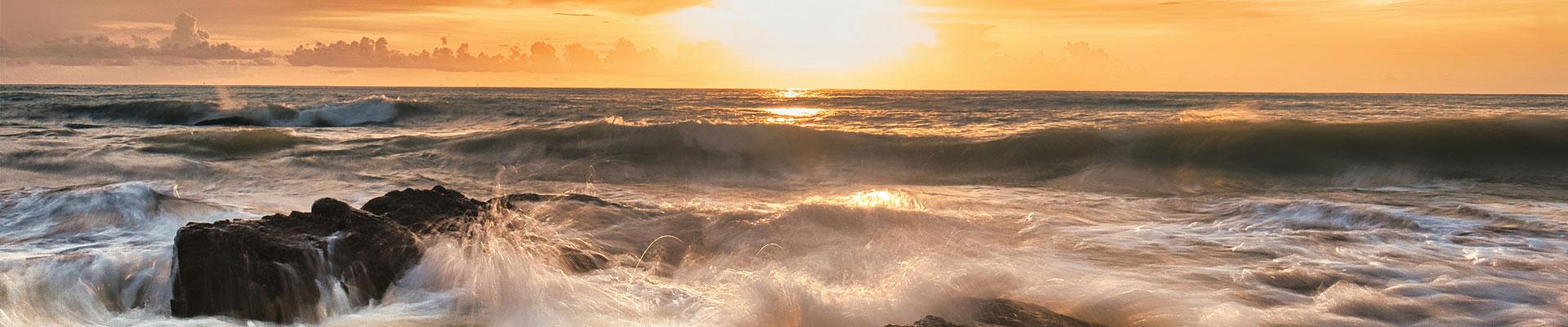 Large holiday cottages available near Crackington Haven in Cornwall close to beautiful beaches & coastal walks suitable for families and group bookings
