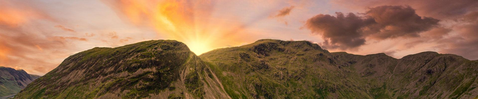 Large holiday cottages available in Cumbria close to beautiful lakes & breathtaking walks