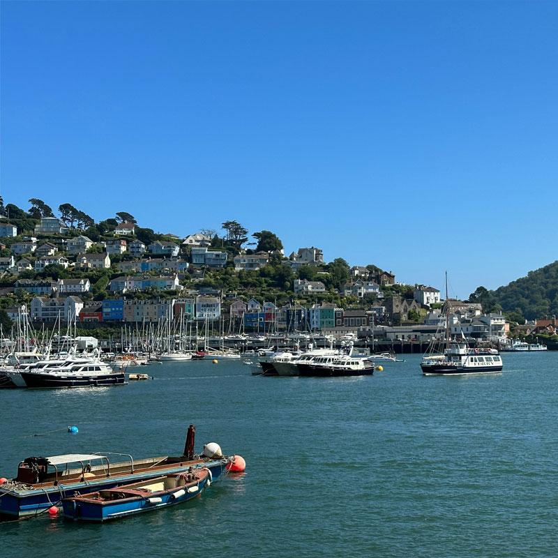 Find Large Cottages in Dartmouth that Sleeps 8 or More