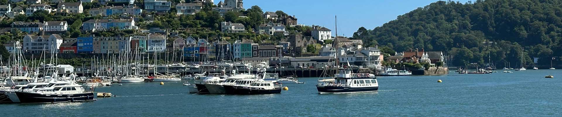 Large holiday cottages available in Dartmouth, Devon suitable for families and group bookings who enjoy spending days out on the water and exploring castles