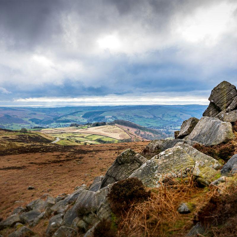 Find Large Cottages in Derbyshire that Sleeps 8 or More