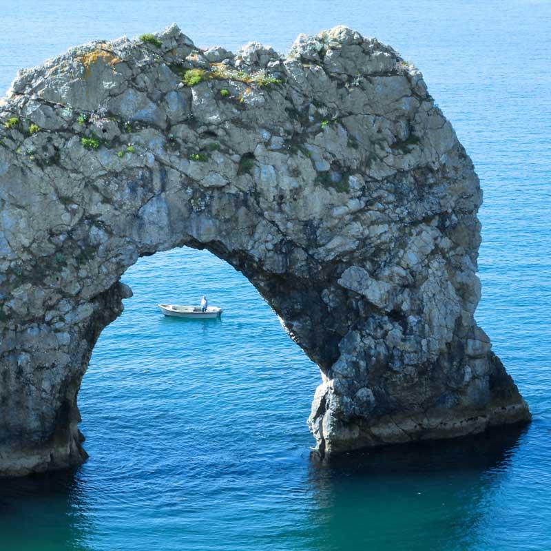 Find Large Cottages in Dorset that Sleeps 8 or More