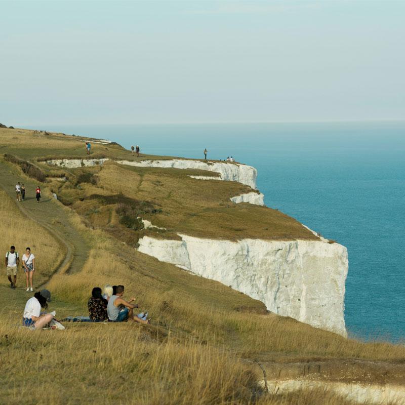 Find Large Cottages in Dover that Sleeps 8 or More