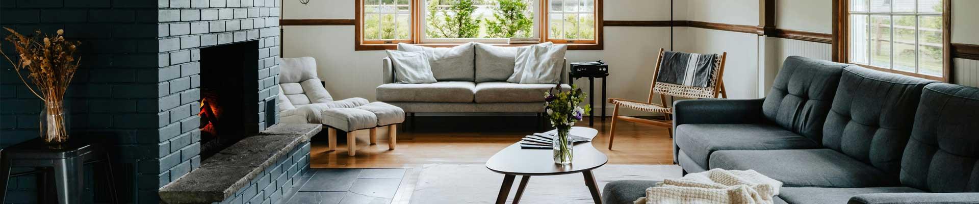 Large holiday cottages available near Halberton, Devon suitable for families and group bookings who enjoy visiting national trust sites and long canal strolls before returning to spacious and relaxing living accomodation in beautiful surroundings