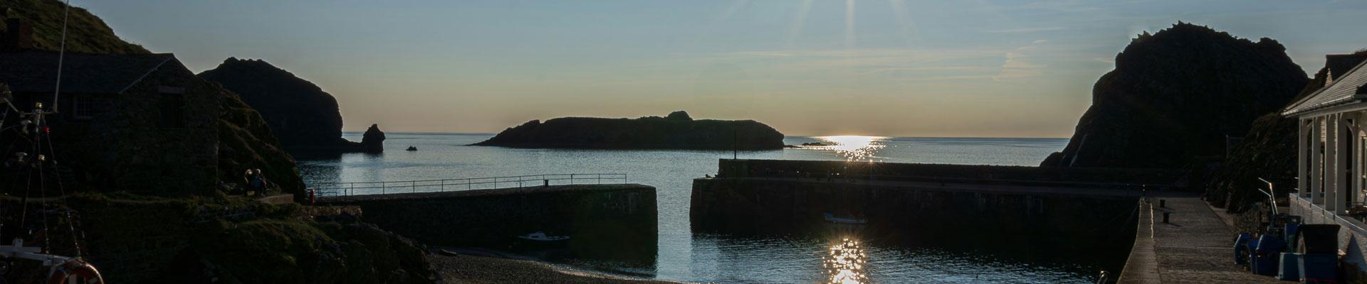 Large holiday cottages available near Mullion in Cornwall close to beautiful beaches and countryside