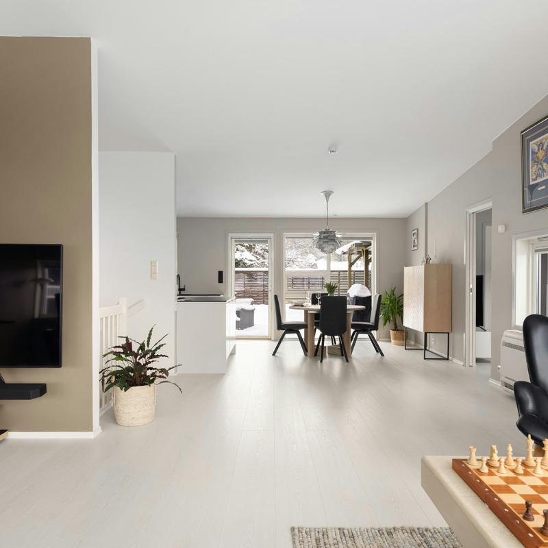 Find Large Cottages in Rockbourne that Sleeps 8 or More
