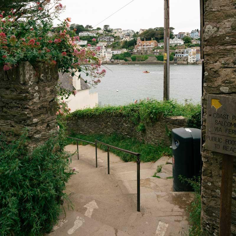 Find Large Cottages in Salcombe that Sleeps 8 or More