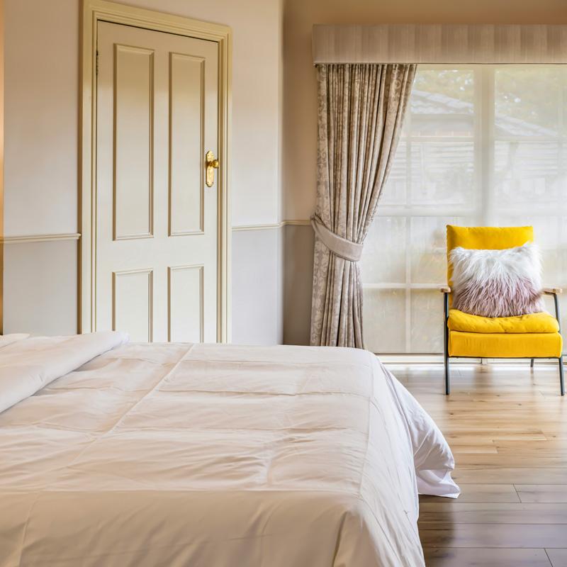 Find Large Cottages in Totnes that Sleeps 8 or More