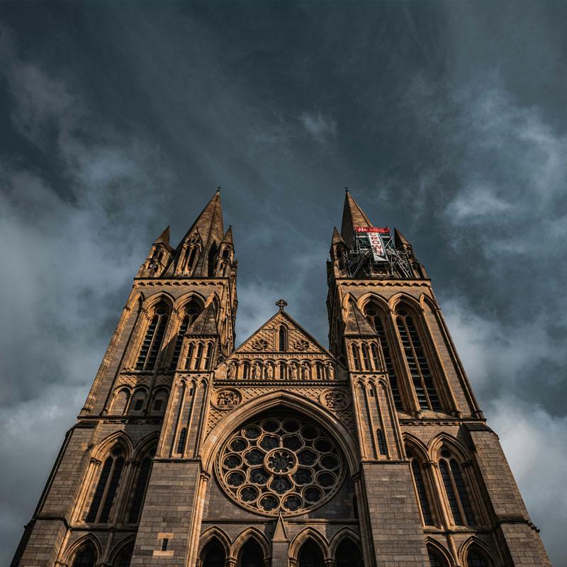 Find Large Cottages in Truro that Sleeps 8 or More