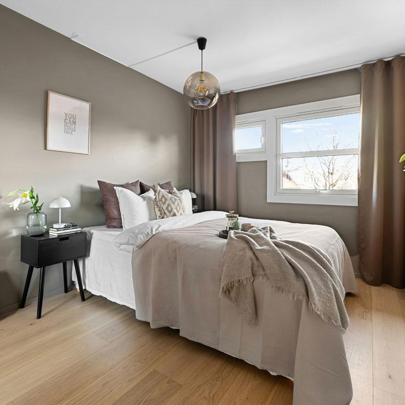 Find Large Cottages in Wotton Under Edge that Sleeps 8 or More