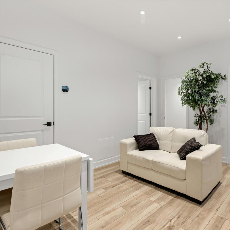 Find Large Cottages in Yarcombe that Sleeps 8 or More