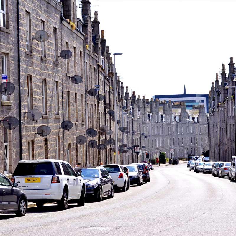 Find Large Cottages in Aberdeen that Sleeps 8 or More