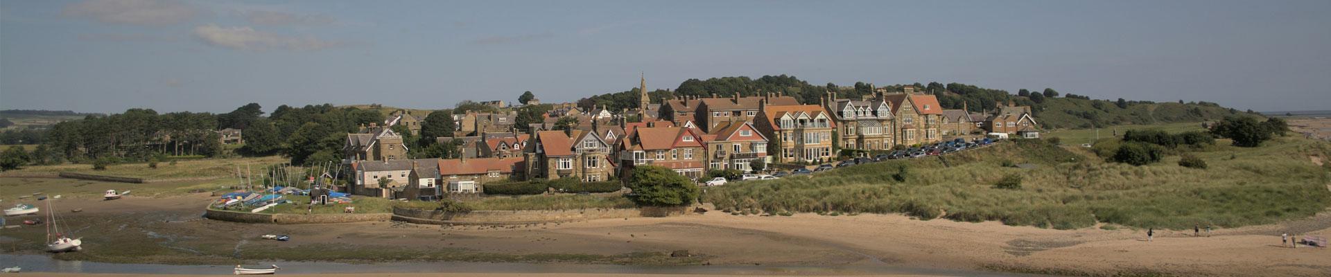 Large holiday cottages available in Alnmouth, Northumberland . Suitable for families and group bookings who look for accomodation near to stunning beaches