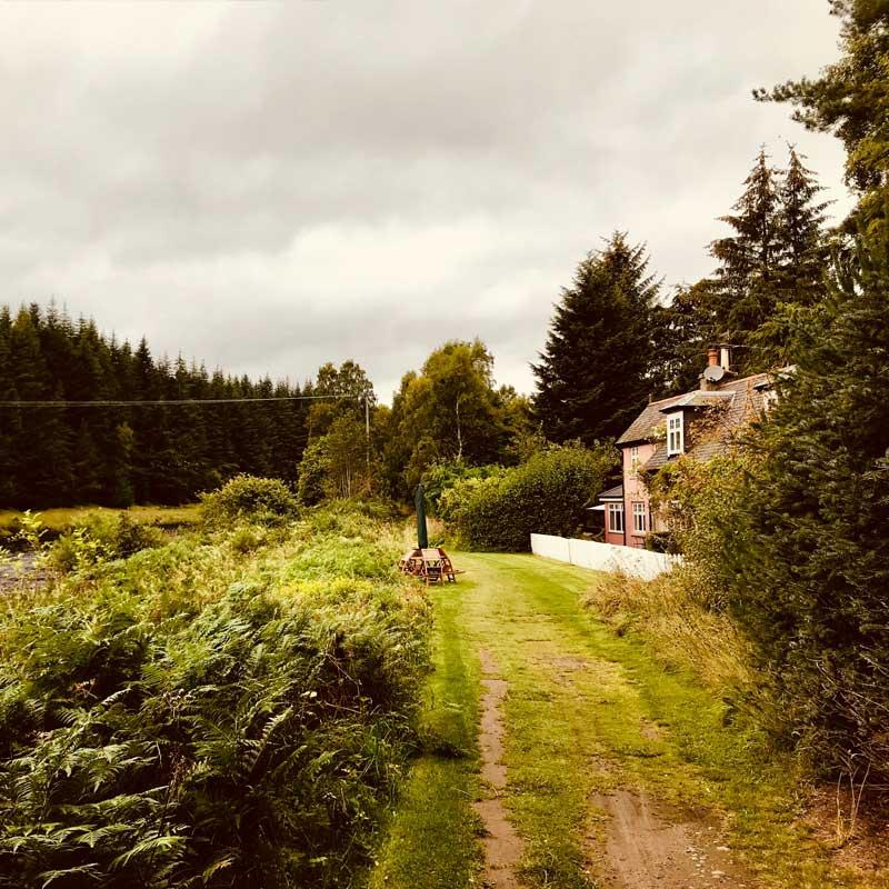 Find Large Cottages in Ballater that Sleeps 8 or More