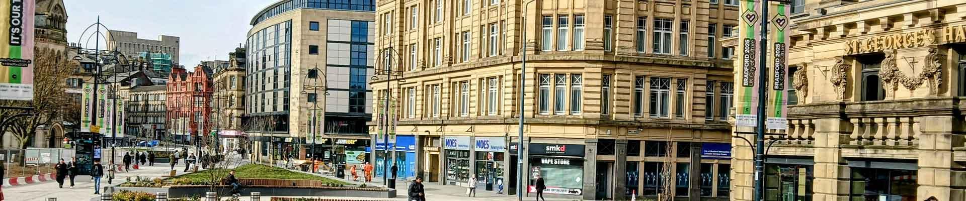 Stay in large holiday cottages in Bradford, West Yorkshire. A great base to explore this vibrant city