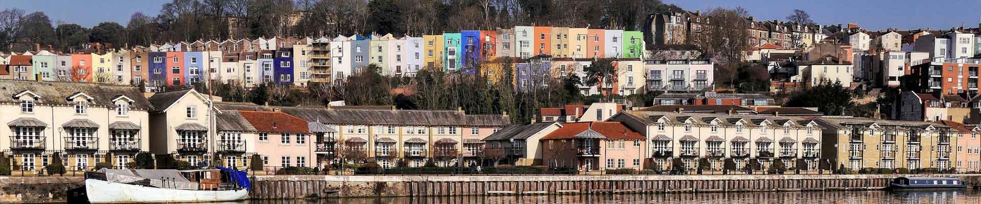 Large holiday cottages available in Bristol, Somerset. A vibrant and colourful city