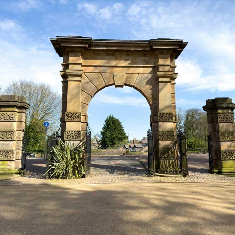 Find Large Cottages in Chorley that Sleeps 8 or More